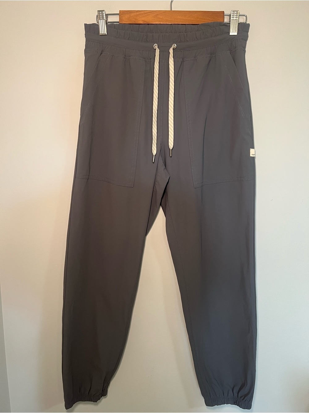 Vuori Women’s Miles Joggers Gray Size S